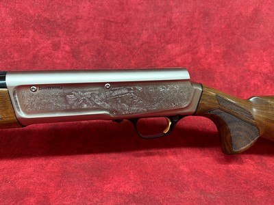Browning A5 Ultimate 12 Gauge 28" Barrel 3" 4+1, Blued Barrel, Engraved Satin Nickel Finished Receiver (0118203004) - Image 9 of 11
