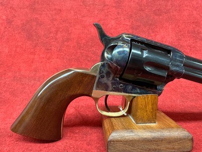 Uberti 1873 Cattleman II Brass 9mm 5.5" Bbl 6rd Revolver (356211) - Image 2 of 6