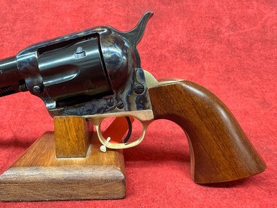 Uberti 1873 Cattleman II Brass 9mm 5.5" Bbl 6rd Revolver (356211) - Image 5 of 6