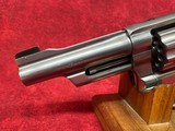SMITH & WESSON 617 MOUNTAIN GUN 22LR 4" SS BEAR HUG GRIPS/GOLD BEAD SIGHT LIPSEY'S EXCLUSIVE (14107) - Image 10 of 10