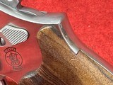 SMITH & WESSON 617 MOUNTAIN GUN 22LR 4" SS BEAR HUG GRIPS/GOLD BEAD SIGHT LIPSEY'S EXCLUSIVE (14107) - Image 8 of 10