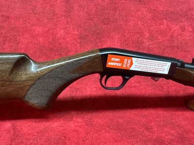 Browning SA-22 Takedown 22 LR 10+1 19.375" Polished Blued Light Sporter Barrel, Polished Blued Receiver, Gloss American Walnut Stock, Right Hand - Image 3 of 9