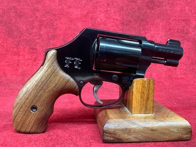 Smith and Wesson 36 Field Ethos Tropical 38 Special +P Performance Center Lipsey's Exclusive (14593) - Image 1 of 7