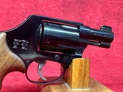 Smith and Wesson 36 Field Ethos Tropical 38 Special +P Performance Center Lipsey's Exclusive (14593) - Image 4 of 7
