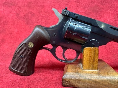 Harrington & Richardson 999 Sportsman 6" Blue 9 shot NIB - Image 3 of 15