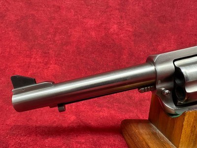 Ruger Blackhawk Flattop 45LC / 45ACP 5.5" SS/IVORY New Model (5241) - Image 8 of 14