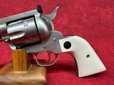 Ruger Blackhawk Flattop 45LC / 45ACP 5.5" SS/IVORY New Model (5241) - Image 6 of 14