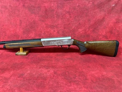 Browning A5 Ultimate Sweet Sixteen 16ga 2.75" 3+1 26" Blued, Satin Engraved Rec, Grade III Turkish Walnut Stock, Fiber Optic Sight, Invector - Image 6 of 9