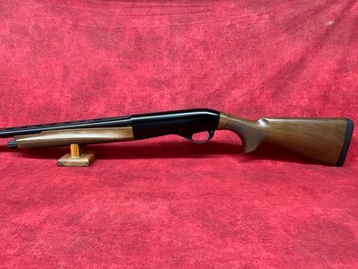 Benelli Montefeltro Walnut 12 Ga 3in 26in (10881) - Image 6 of 10
