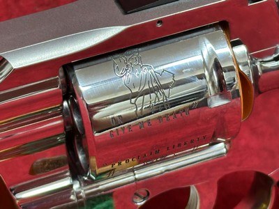 COLT PYTHON 357 MAG 6" 250TH ANNIVERSARY BILL HICKS 1 of 500 EDITION (PYTHON-SP6WTS-250) - Image 4 of 9