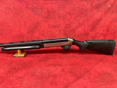 Benelli Super Sport 12ga 3" 28" ported Barrel Carbon wrapped stock and forearm - Image 8 of 13