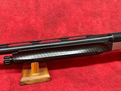 Benelli Super Sport 12ga 3" 28" ported Barrel Carbon wrapped stock and forearm - Image 12 of 13