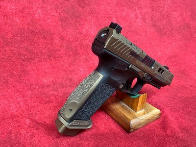 Canik TTI Combat Black Bronze 9mm 4.6in 2-18Rd Mags (HG7854-N) - Image 2 of 9