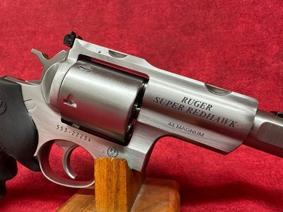 Super Redhawk Alaskan Toklat .44 Rem Mag TALO Exclusive (05518) - Image 3 of 8