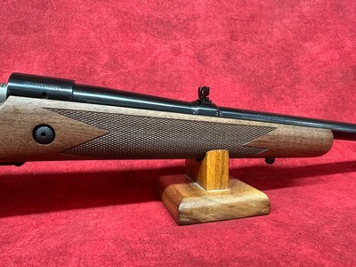 Winchester 70 Alaskan 375 H&H Mag 25" Brushed Polish Blued Sporter Barrel, Satin Walnut Monte Carlo Stock (535205138) - Image 5 of 11