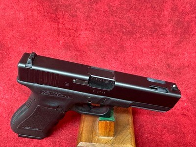 Glock Model 22C Gen 3 Semi-Automatic 40S&W Pistol – USED - Image 2 of 7