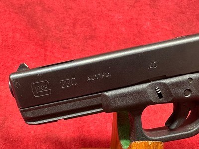 Glock Model 22C Gen 3 Semi-Automatic 40S&W Pistol – USED - Image 5 of 7