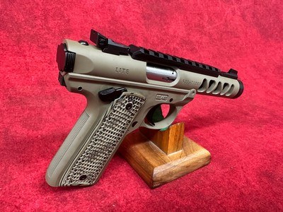 RUGER MARK IV 22/45 LITE 22LR 4.4" FDE THREADED BARREL (43920) - Image 2 of 5