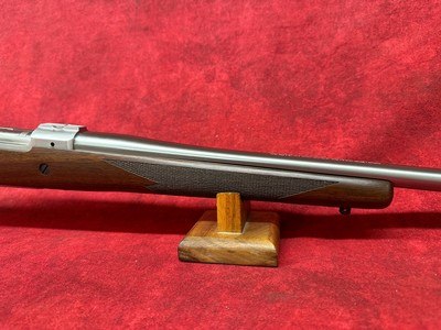 Ruger 77 Hawkeye 250th Anniversary Limited Edition 308 Win 4+1 20" Satin Threaded Barrel, American Black Walnut Fixed Stock (67113) - Image 4 of 12