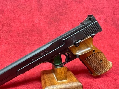 Smith & Wesson Model 41 .22 Rimfire Single Action Target Pistol 6 7/8" barrel with Muzzlebrake - Image 8 of 10