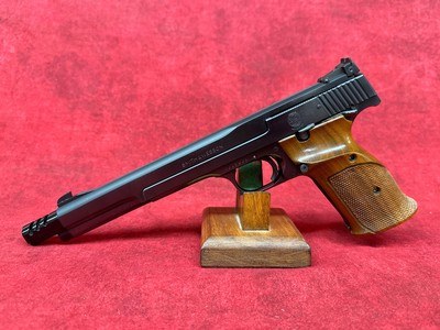 Smith & Wesson Model 41 .22 Rimfire Single Action Target Pistol 6 7/8" barrel with Muzzlebrake - Image 6 of 10