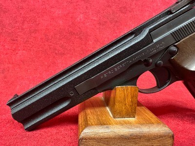 Beretta 76 Target .22lr 6" comes with the Original box - Image 10 of 11