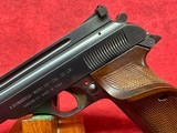 Italian Bernardelli model 100 Target .22lr 6" with Leather case - Image 8 of 13