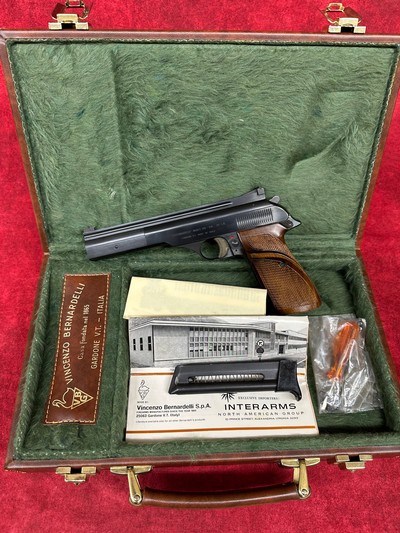 Italian Bernardelli model 100 Target .22lr 6" with Leather case - Image 12 of 13