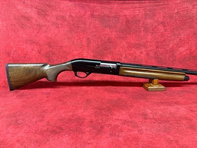 Benelli Montefeltro Compact 20GA 3" 26" Satin Walnut 4+1 Semi-Auto Shotgun  (10866) - Image 1 of 10