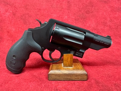 Smith & Wesson Governor Z-Frame 45 Colt (Long Colt)/410 Gauge 6 Shot 2.75" Matte Black Carbon Steel Barrel, comes with Galco Holster - Image 2 of 13