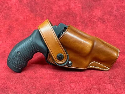 Smith & Wesson Governor Z-Frame 45 Colt (Long Colt)/410 Gauge 6 Shot 2.75" Matte Black Carbon Steel Barrel, comes with Galco Holster - Image 10 of 13