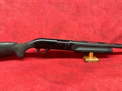 Benelli M2 12ga 26" Black Synthetic with Hi Viz sight, Limb saver pad, and Hard case. - Image 1 of 12