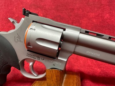 Taurus 44 Large Frame 44 Rem Mag 6 Shot 6.50" Matte Stainless Ported Barrel (2-440069) - Image 3 of 13