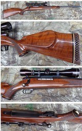 Weatherby Mark V in 240 Weatherby Magnum - 1 of 12