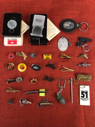 ASSORTED PINS,TACKS,KEY CHAINS