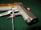 Stainless Ultra Raptor II 9mm
FREE SHIPPING $1050 - 15 of 15