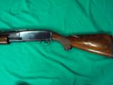 A FINE WINCHESTER MODEL 12 PIGEON GRADE TRAP GUN, 2 PIN VENT RIB. MADE IN 1959. - 7 of 8