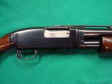 A FINE WINCHESTER MODEL 12 PIGEON GRADE TRAP GUN, 2 PIN VENT RIB. MADE IN 1959. - 3 of 8