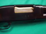 UNFIRED US MILITARY MODEL 12 RIOT GUN SERIAL 991XXX, 1942. 99% CONDITION - 6 of 6