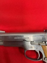 Smith & Wesson Model 639 - 6 of 15