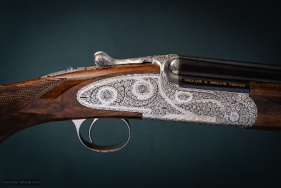 Holland & Holland 20 gauge 'Sporting' Deluxe Model over & under shotgun with 29 inch barrels 