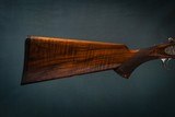 Holland & Holland 'Sporting Deluxe' 12 Gauge Over-and-Under shotguns with 28 inch barrels. - 5 of 6