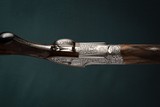 Holland & Holland 12 gauge 'Royal Deluxe' Over & Under Sidelock Ejector shotguns with 30 inch barrels - 4 of 6