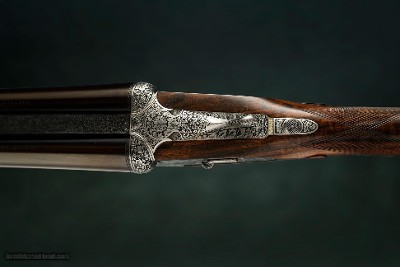 Holland & Holland 12 gauge Royal Deluxe 'Paradox' Sidelock shotgun with 28 inch barrels, two triggers and automatic safety.  - Image 3 of 6
