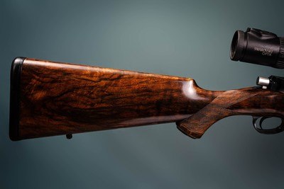 Holland & Holland Take-Down 'Bolt-Action' Magazine Rifle in our .375 H&H caliber - Image 6 of 7