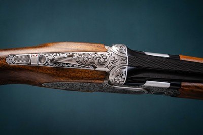 Beretta DT11 EELL 12 gauge over & under ejector with 30 inch barrels. - Image 3 of 6