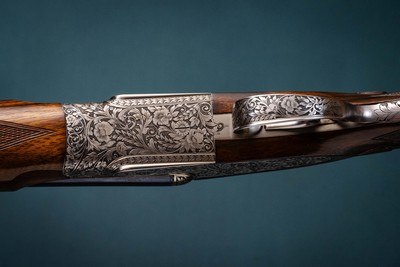 Holland & Holland 410 'Royal Deluxe' side by side shotgun with 26 1/2 inch barrels  - Image 5 of 7