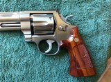 Smith&wesson Model 624 in 44 Special
New in Box - 3 of 5