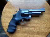 Smith & Wesson 629-5 44 Magnum 4 “ - 1 of 4