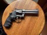 Smith & Wesson 629-5 5” Classic